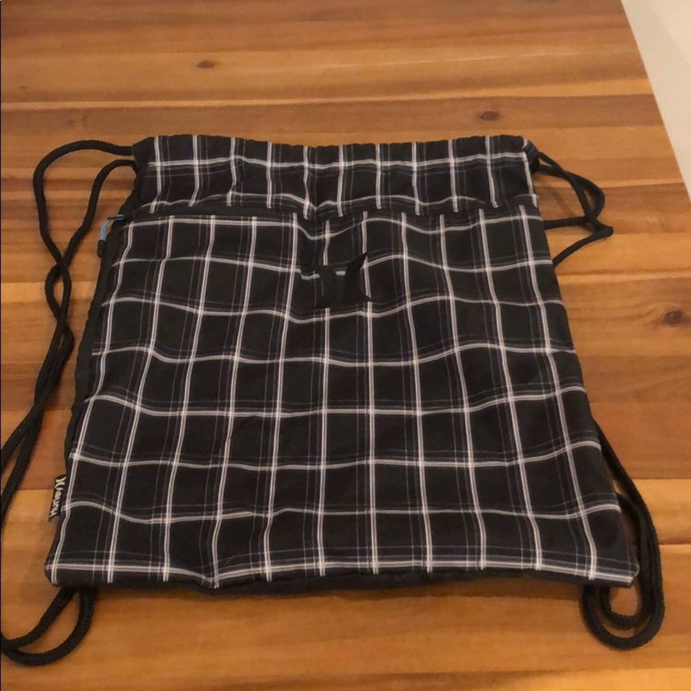 Hurley sling bag